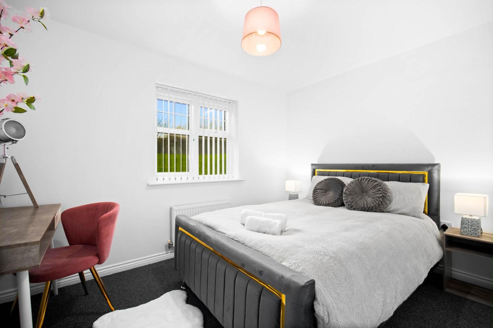 Harmony House 3 Bedroom New Build For Families, Contractors, Black Country Museum Sleeps 6 Tipton Exteriör bild