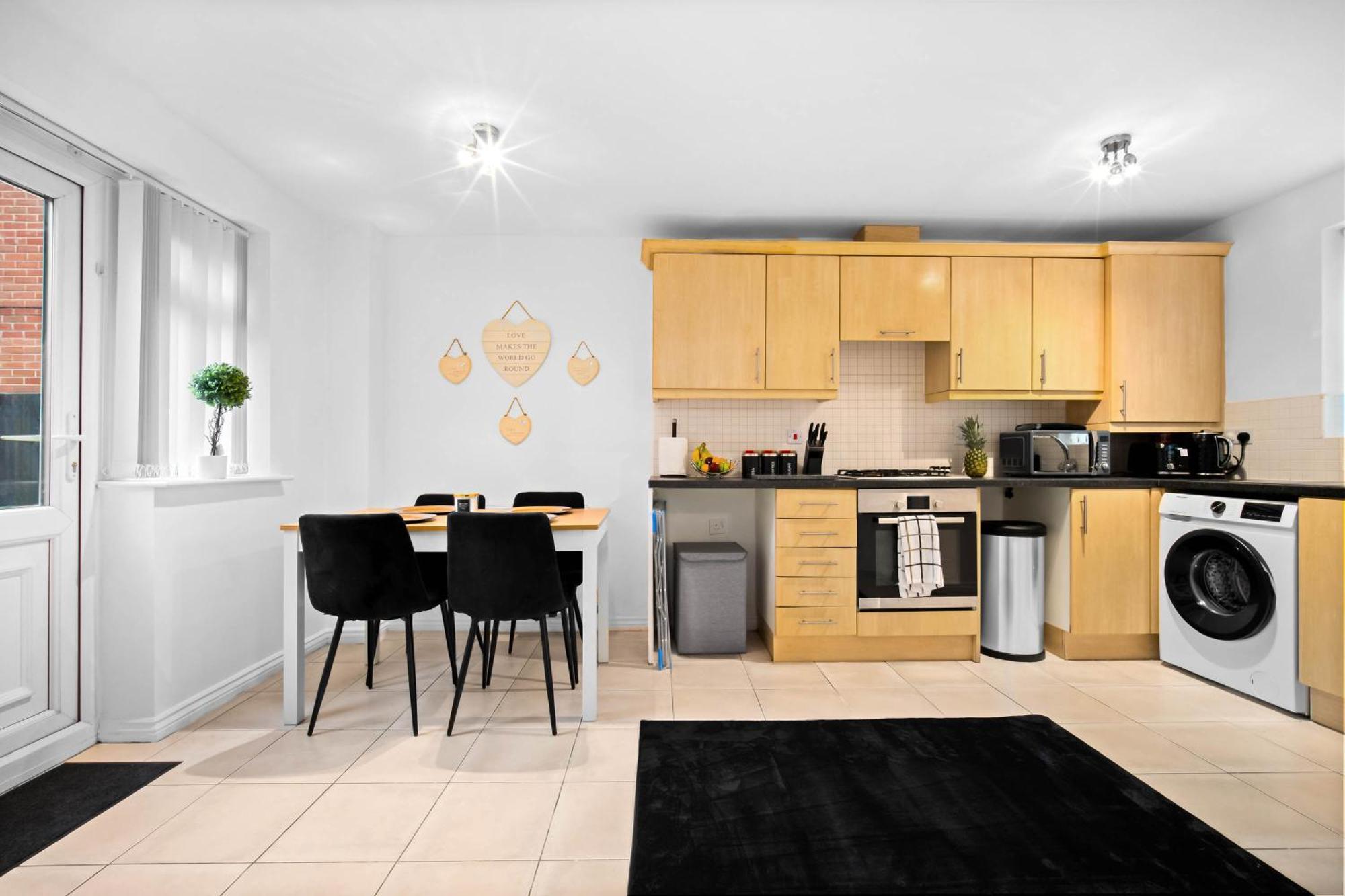 Harmony House 3 Bedroom New Build For Families, Contractors, Black Country Museum Sleeps 6 Tipton Exteriör bild