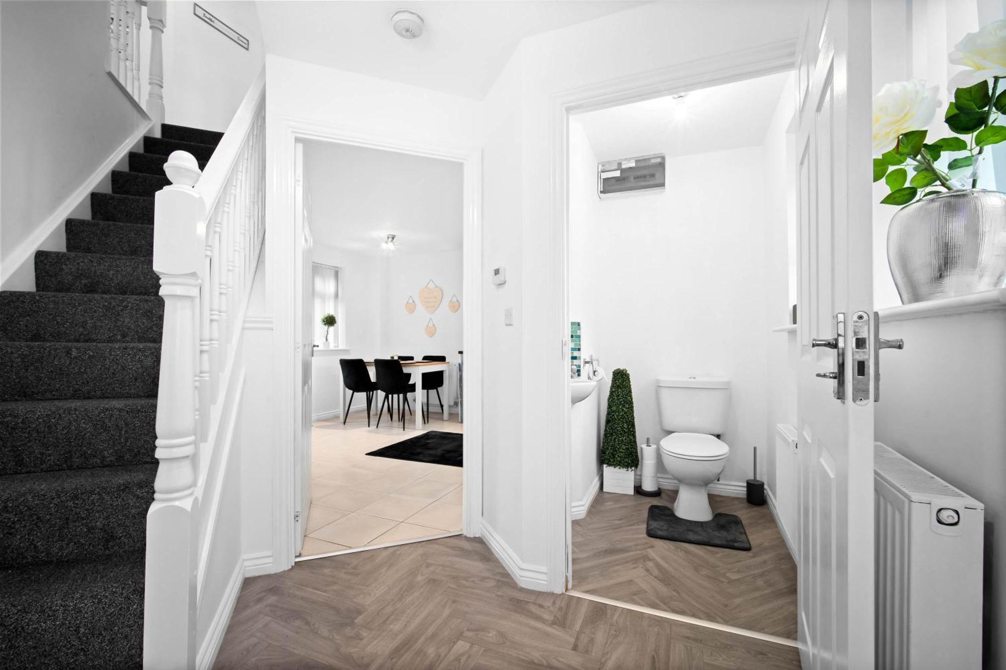 Harmony House 3 Bedroom New Build For Families, Contractors, Black Country Museum Sleeps 6 Tipton Exteriör bild