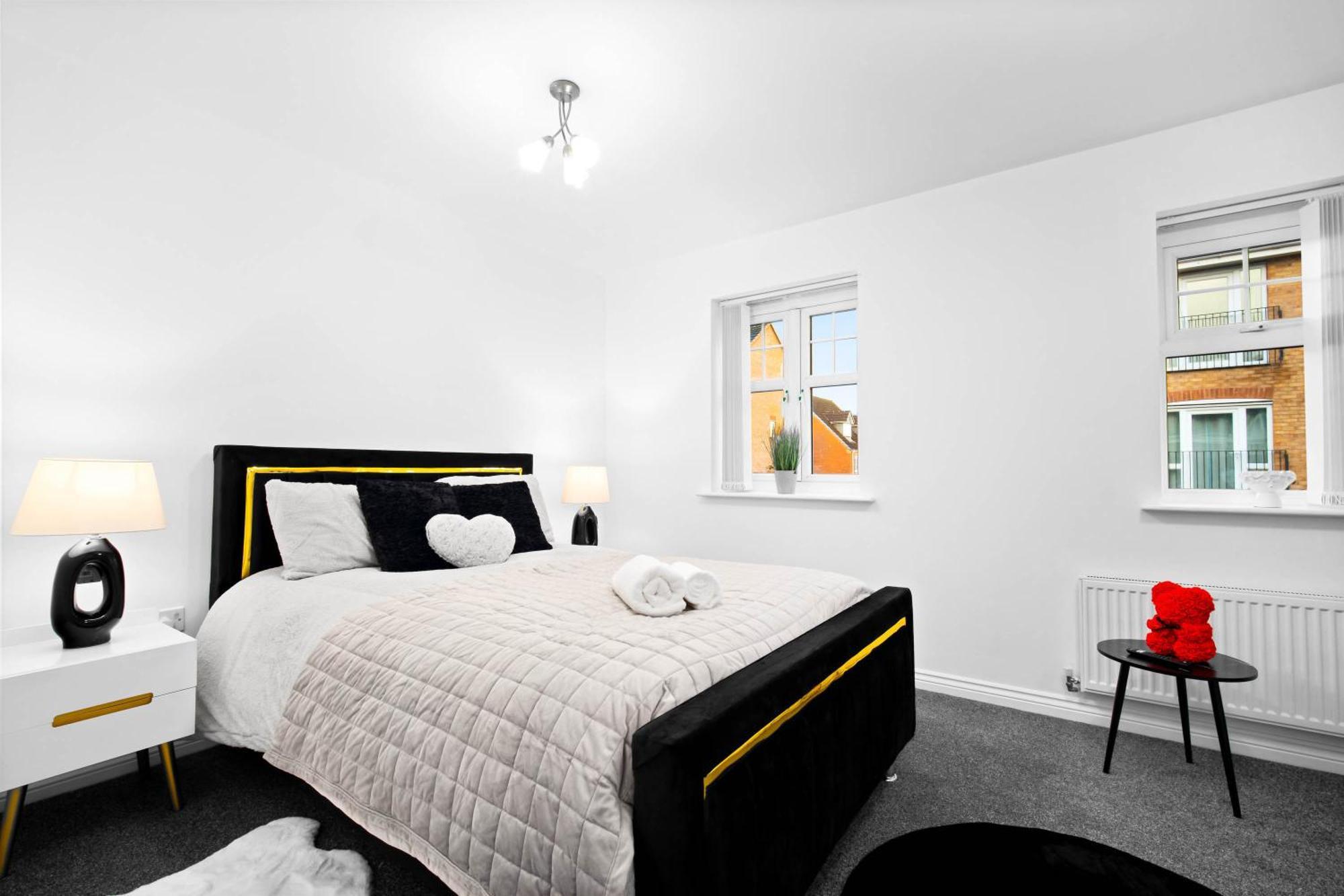 Harmony House 3 Bedroom New Build For Families, Contractors, Black Country Museum Sleeps 6 Tipton Exteriör bild